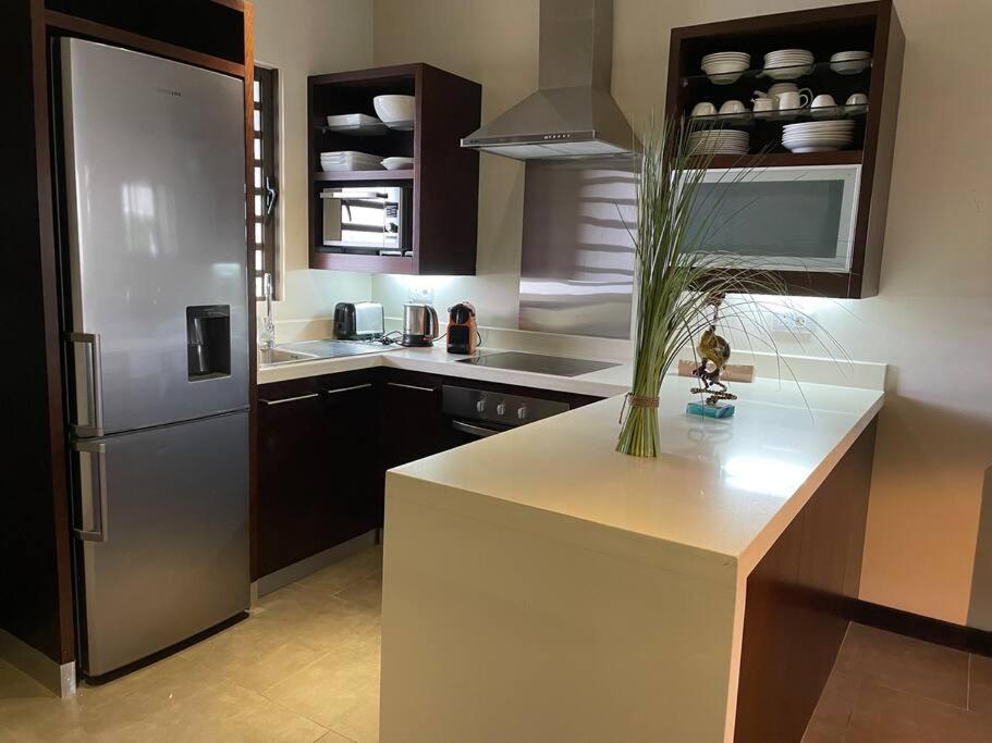 Les Alizees Grand Baie Apartment Luaran gambar
